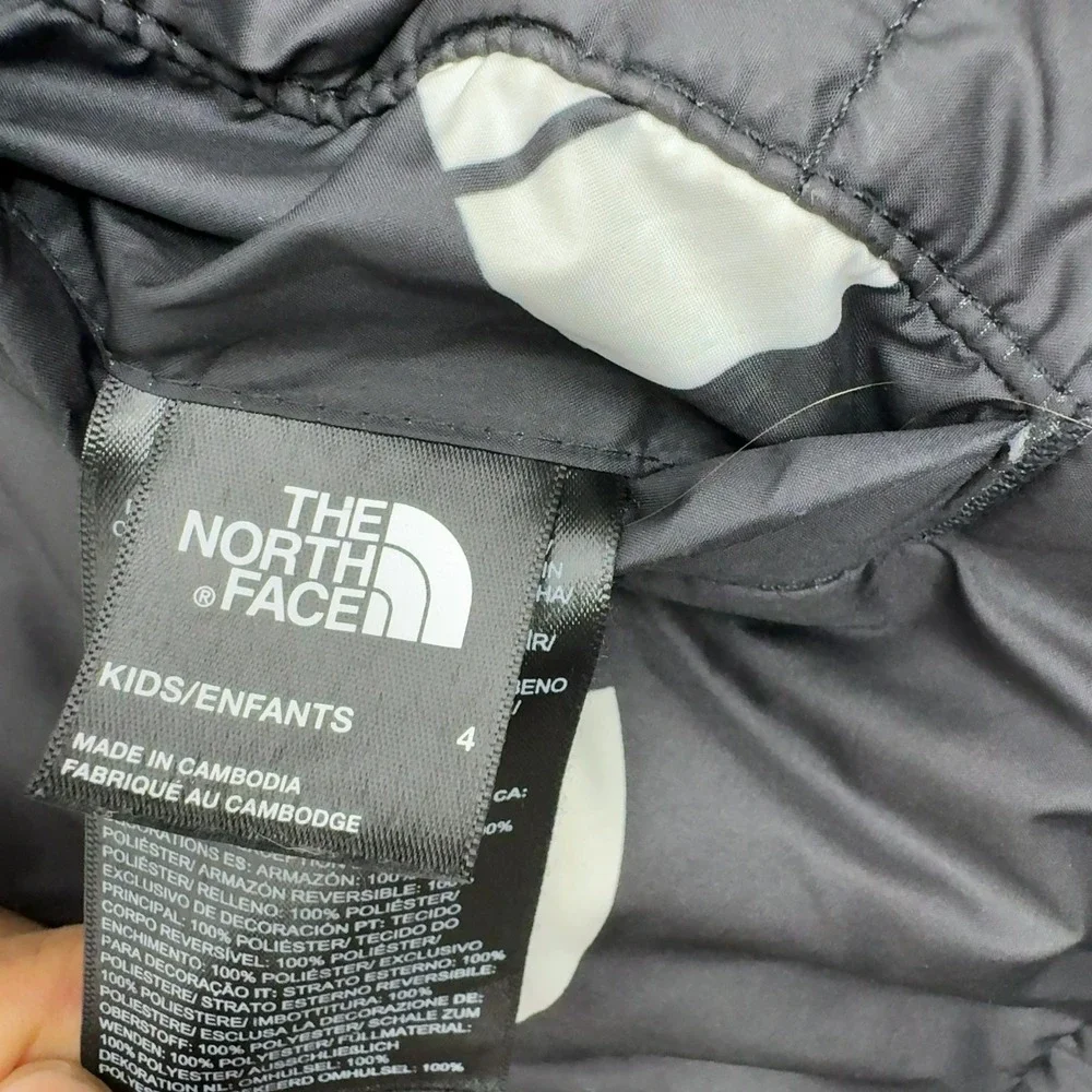 The North Face Puffer Jacket Kids 4 Black White Logo Print Hooded Winter Warm